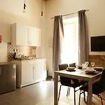 Casa Scassacocchi * נאפולי