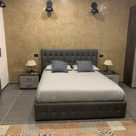 Casa Scassacocchi * Neapol